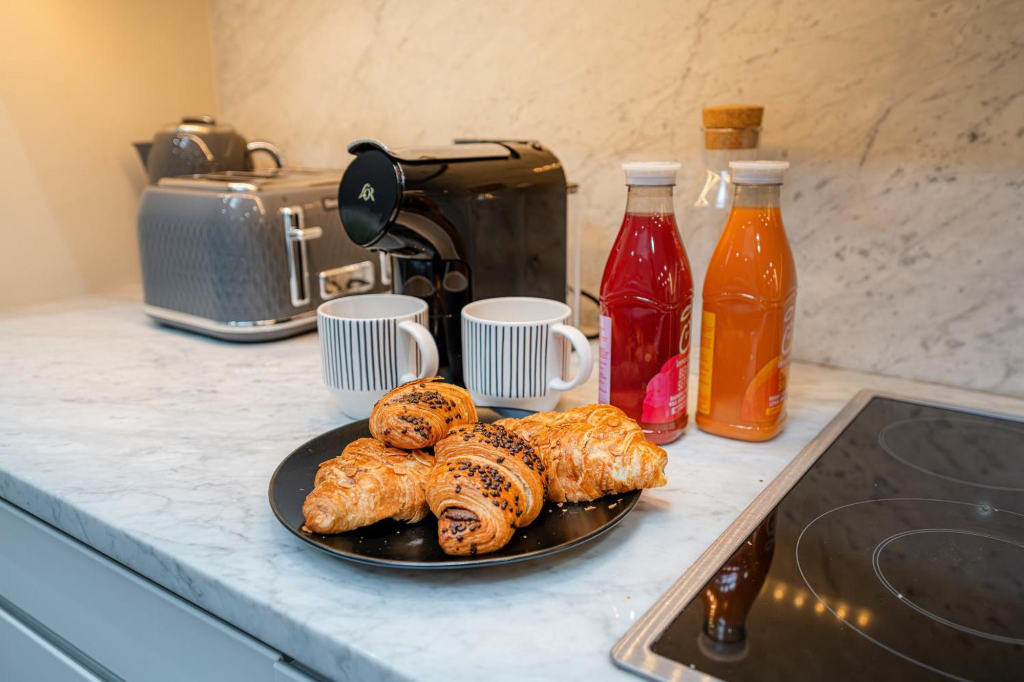 Сasa de vacaciones Luxury 3br In Belgravia, Near Victoria Londres