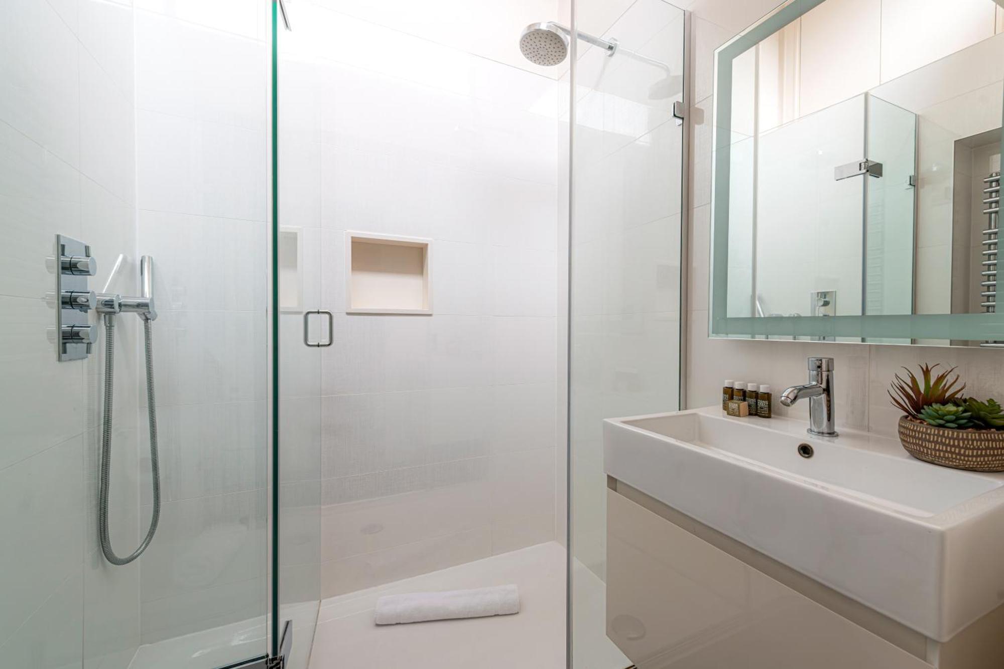 Luxury 3br In Belgravia, Near Victoria Сasa de vacaciones