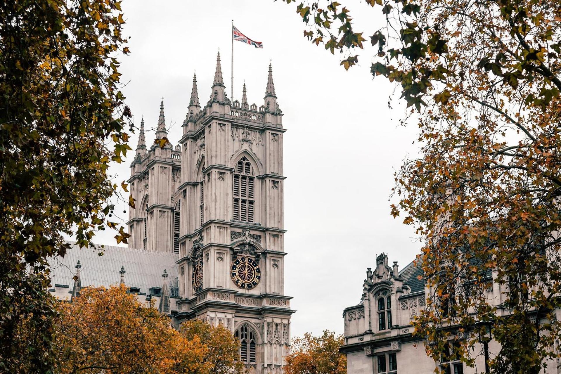 Сasa de vacaciones Luxury 3br In Belgravia, Near Victoria Londres
